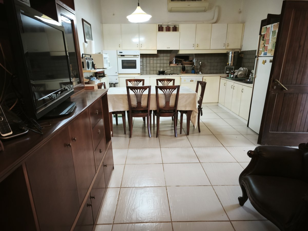 Property 28
