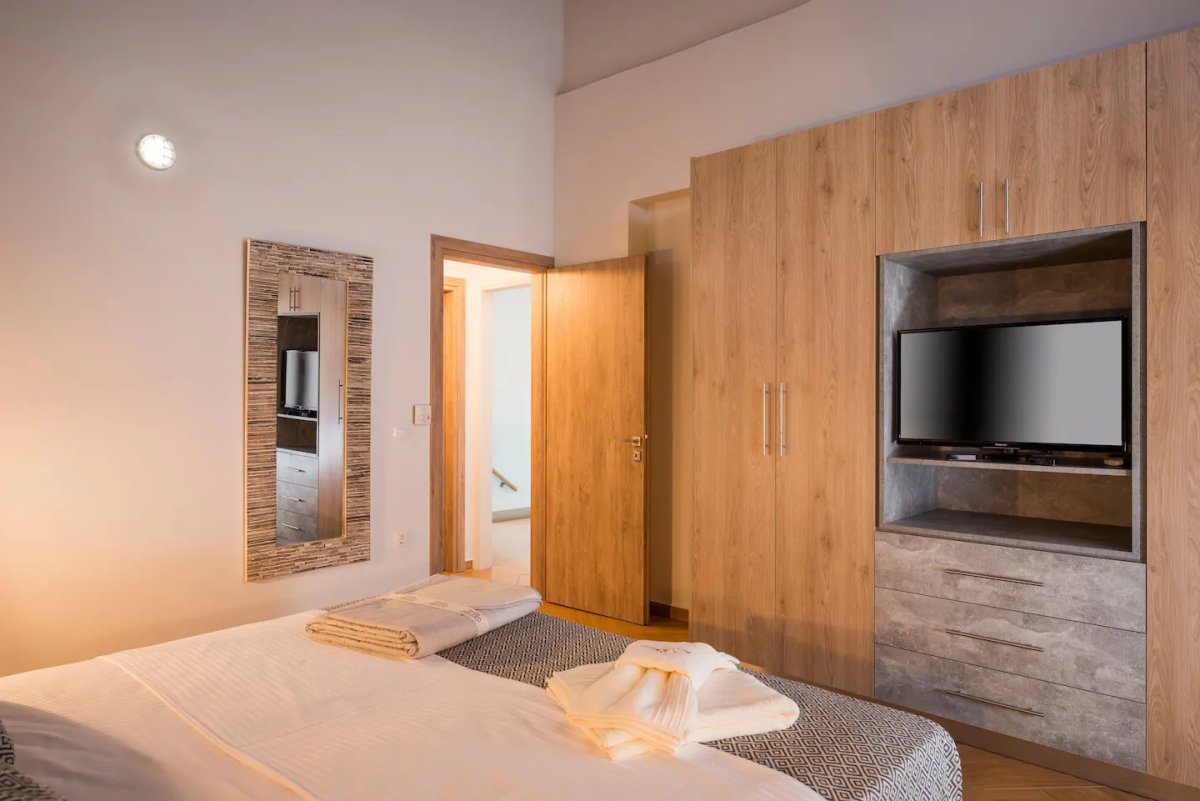 Property 32