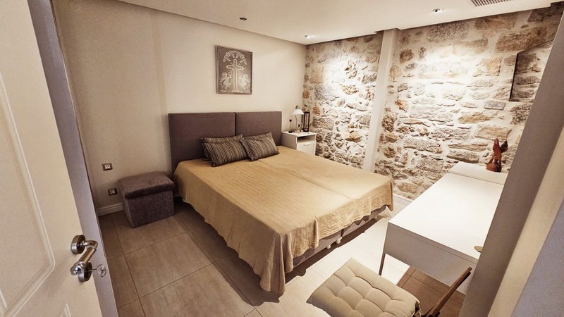 Property 28