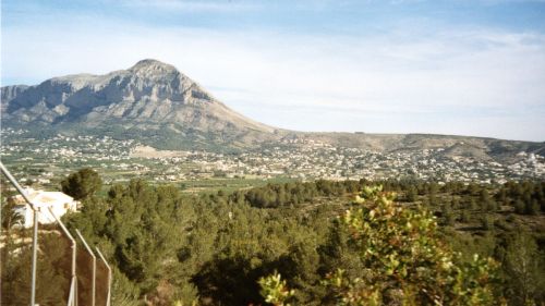 R4389742