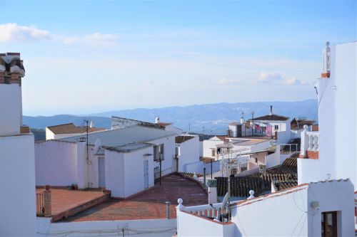 R3998092