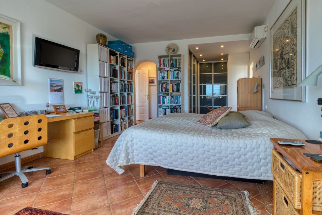 Property 33