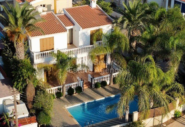 Property 28